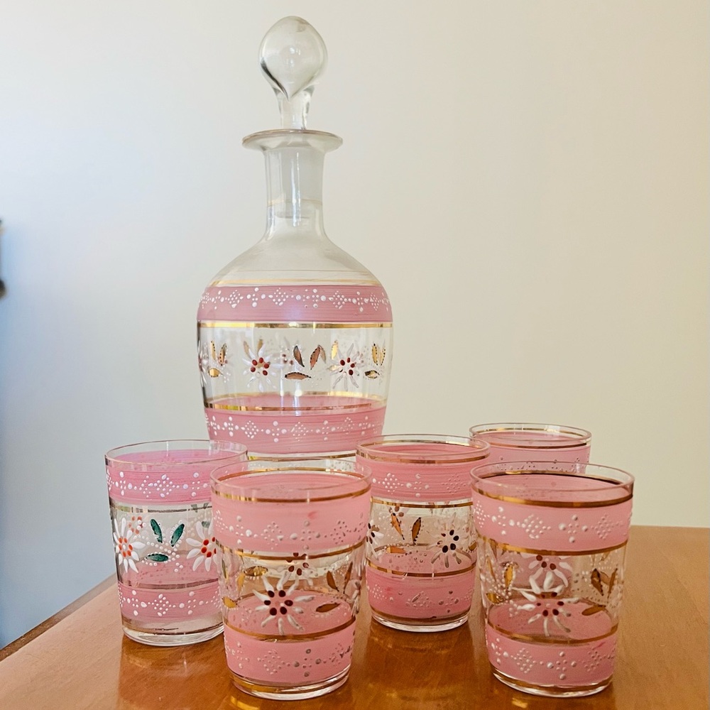 Cute glass decanter and glasses